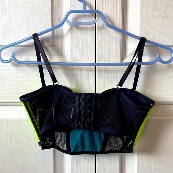 Balanced Tech Color Block Sports Bra - Picture 2 of 7